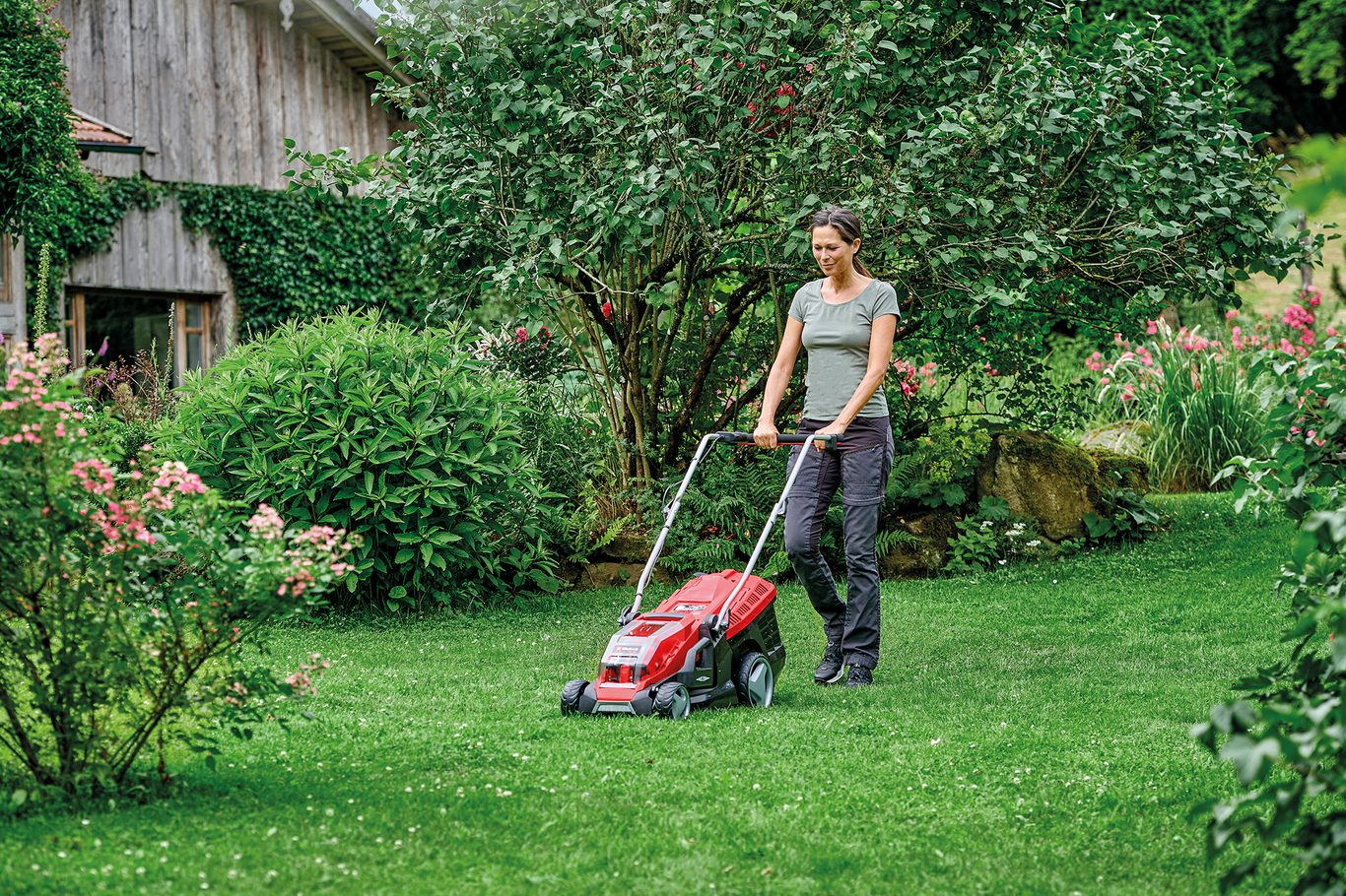 Professional fencing and landscaping services Dunstable Bedfordshire